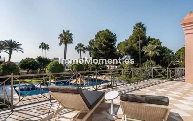 Revente - Villa - Estepona  - Estepona Centro