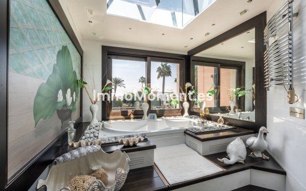 Revente - Villa - Estepona  - Estepona Centro