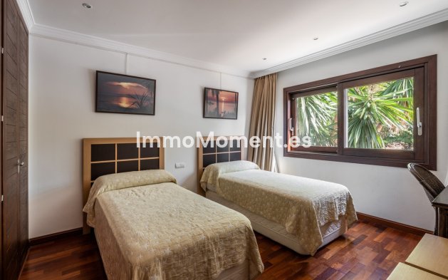 Revente - Villa - Estepona  - Estepona Centro