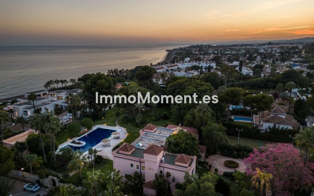 Revente - Villa - Estepona  - Estepona Centro