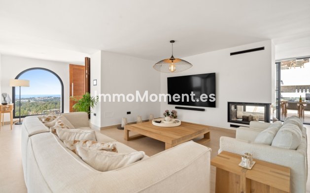 Wiederverkauf - Villa - Marbella - Nueva Andalucía