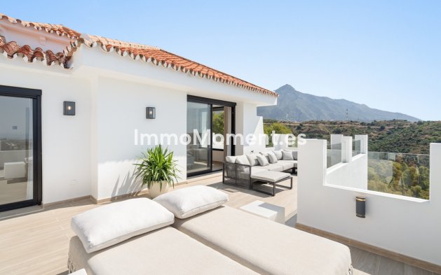 Wiederverkauf - Villa - Marbella - Nueva Andalucía