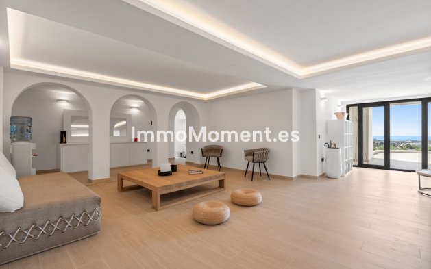 Wiederverkauf - Villa - Marbella - Nueva Andalucía