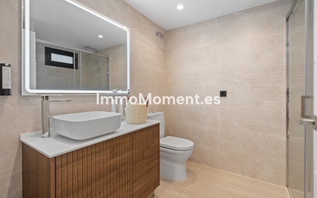 Wiederverkauf - Villa - Marbella - Nueva Andalucía