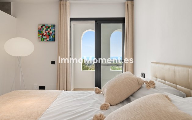 Wiederverkauf - Villa - Marbella - Nueva Andalucía