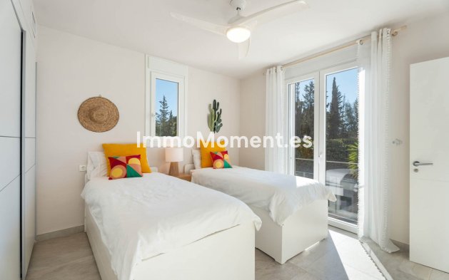 Resale - Villa - Marbella - El Rosario