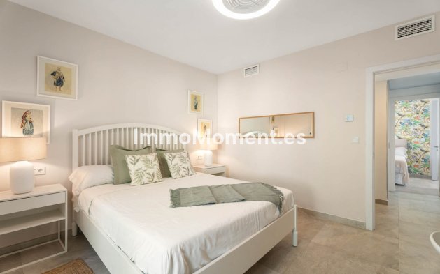 Resale - Villa - Marbella - El Rosario