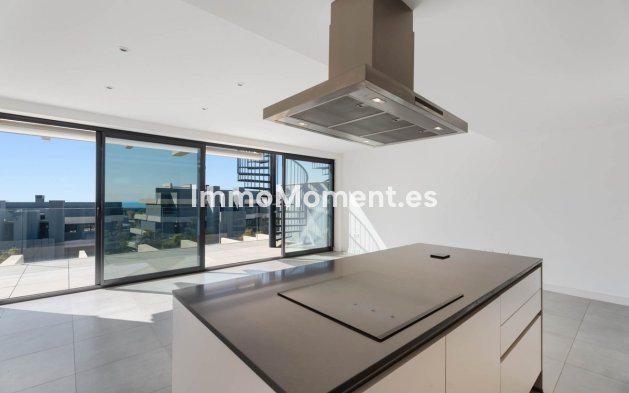 Resale - Apartment - Estepona - Estepona Centro