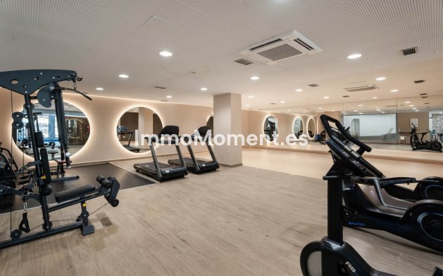 Resale - Apartment - Estepona - Estepona Centro