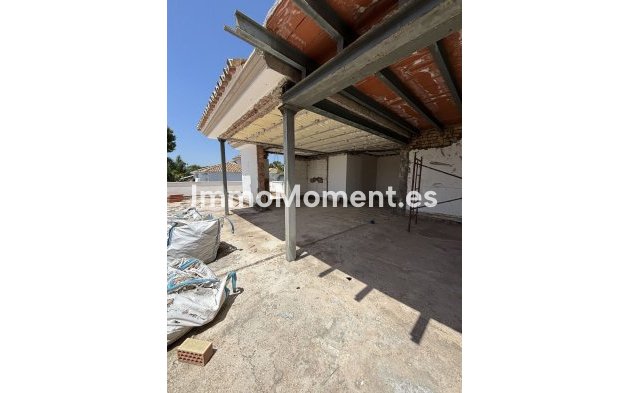 Obra nueva - Villa - Estepona  - New Golden Mile