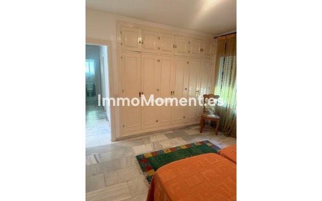 Resale - Villa - Estepona - Benamara