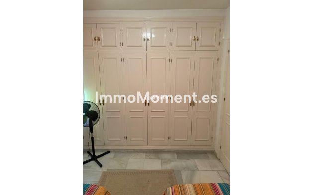 Resale - Villa - Estepona - Benamara