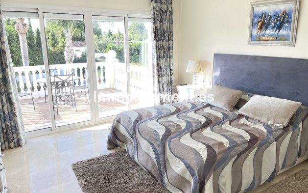 Resale - Villa - Estepona - New Golden Mile