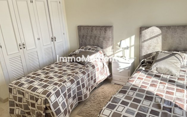 Resale - Villa - Estepona - New Golden Mile