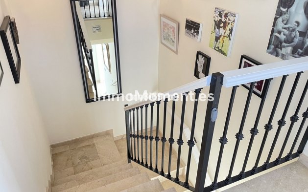 Resale - Villa - Estepona - New Golden Mile