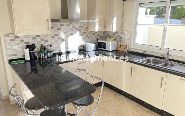 Resale - Villa - Estepona - New Golden Mile