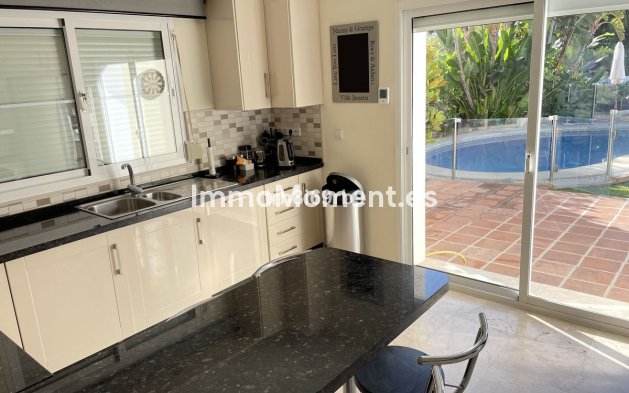 Resale - Villa - Estepona - New Golden Mile