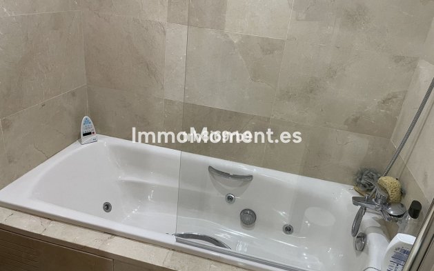 Wiederverkauf - Villa - Estepona  - Estepona Centro