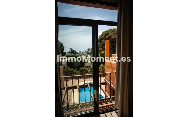 Resale - Apartment - Estepona - Cancelada