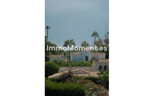 Resale - Apartment - Estepona - Cancelada