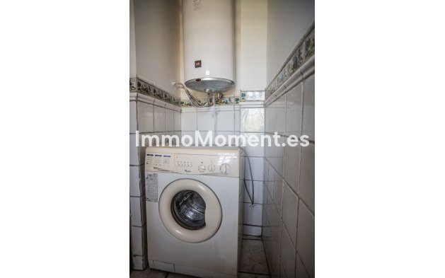 Resale - Apartment - Estepona - Cancelada