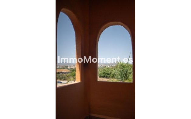 Resale - Apartment - Estepona - Cancelada