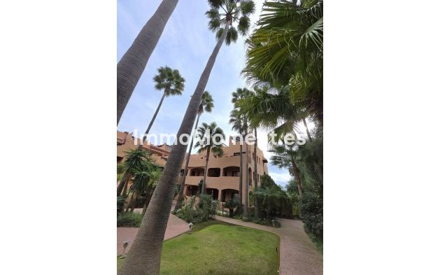Revente - Appartement - Estepona  - Estepona Centro