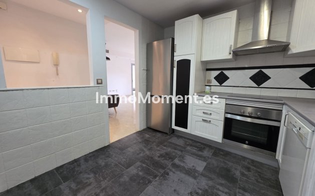 Revente - Appartement - Estepona  - Estepona Centro