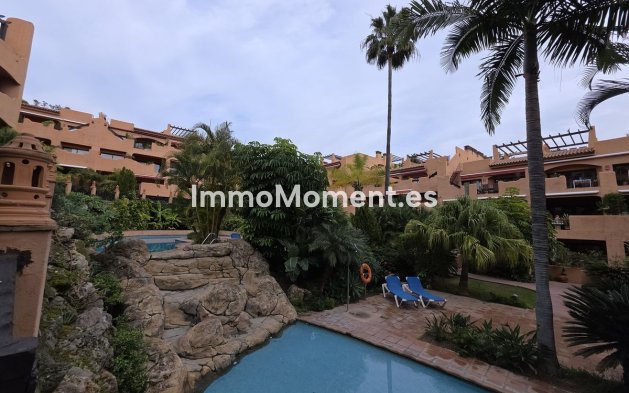 Revente - Appartement - Estepona  - Estepona Centro