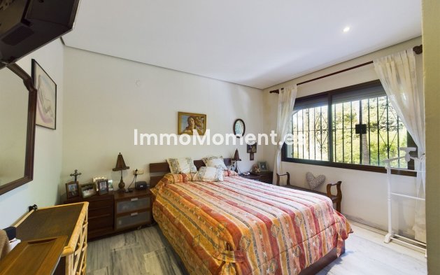 Resale - Apartment - Marbella - Elviria