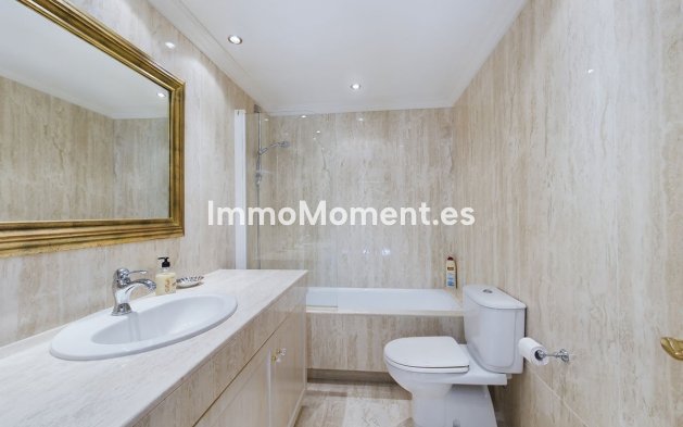 Resale - Villa - Marbella - Nueva Andalucía