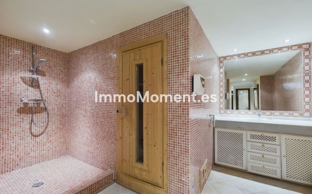 Resale - Villa - Marbella - Nueva Andalucía