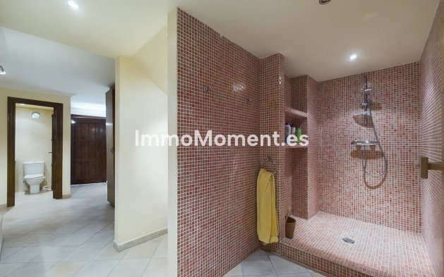 Resale - Villa - Marbella - Nueva Andalucía