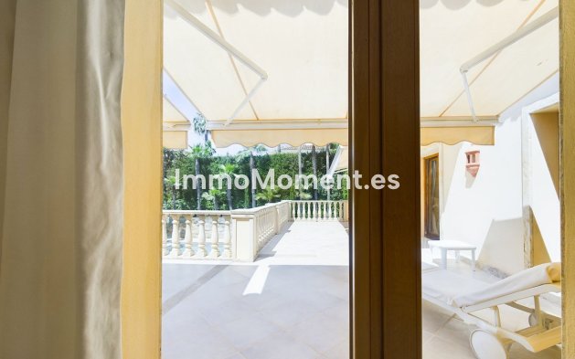 Resale - Villa - Marbella - Nueva Andalucía