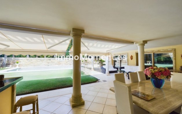 Resale - Villa - Marbella - Nueva Andalucía