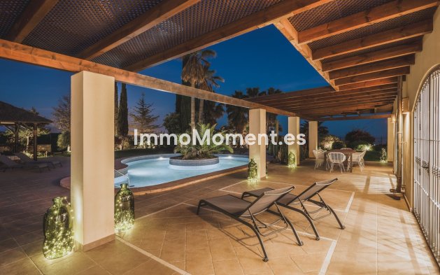 Bestaande woning - Villa - Estepona  - Estepona Centro