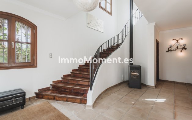 Bestaande woning - Villa - Estepona  - Estepona Centro