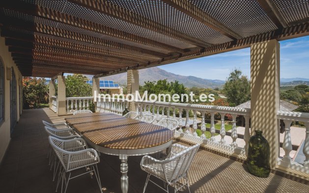 Bestaande woning - Villa - Estepona  - Estepona Centro