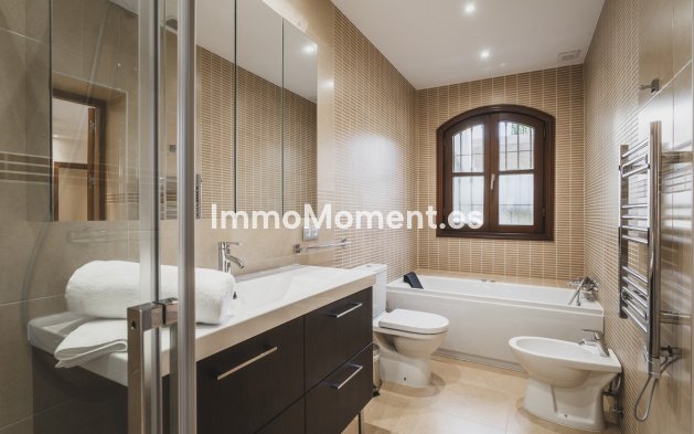 Bestaande woning - Villa - Estepona  - Estepona Centro