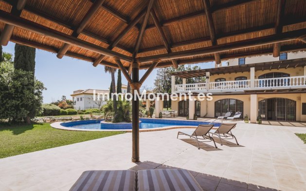 Bestaande woning - Villa - Estepona  - Estepona Centro