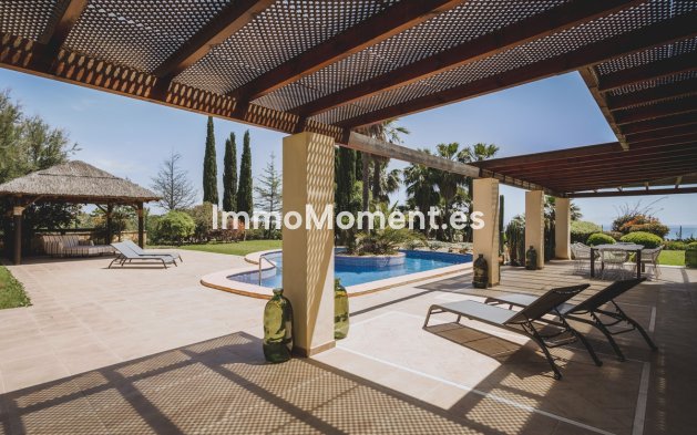 Bestaande woning - Villa - Estepona  - Estepona Centro