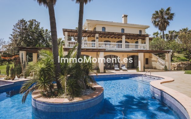 Bestaande woning - Villa - Estepona  - Estepona Centro
