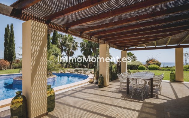 Bestaande woning - Villa - Estepona  - Estepona Centro