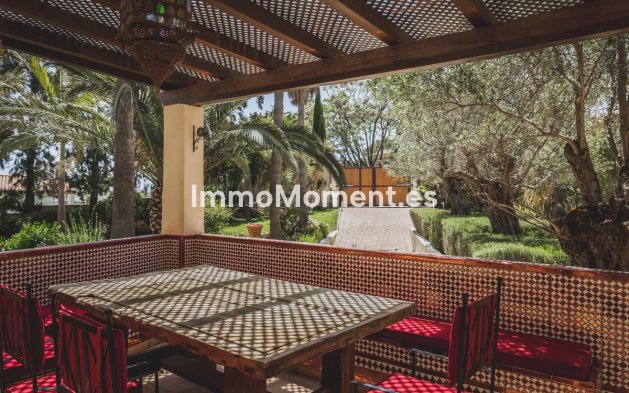 Bestaande woning - Villa - Estepona  - Estepona Centro