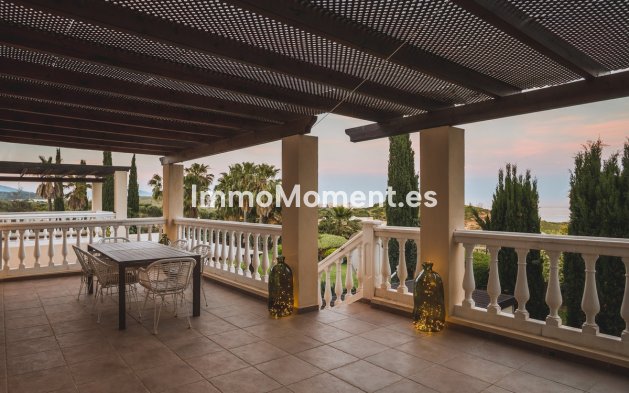 Bestaande woning - Villa - Estepona  - Estepona Centro