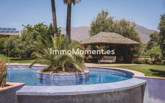 Bestaande woning - Villa - Estepona  - Estepona Centro