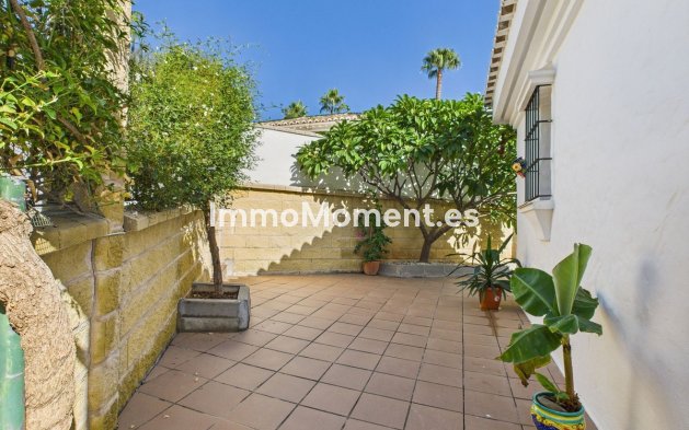 Revente - Villa - Estepona  - Estepona Centro