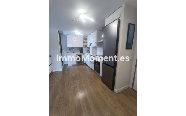 Wiederverkauf - Wohnung - Estepona  - Estepona Centro