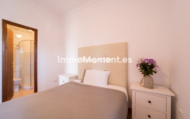 Bestaande woning - Villa - Estepona  - Estepona Centro