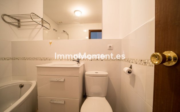 Bestaande woning - Villa - Estepona  - Estepona Centro